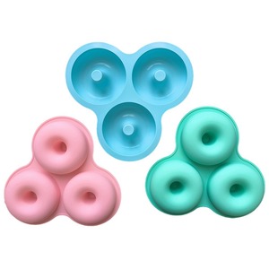 HY Donut Mold Silicone Donut Pan Ring Shape <span class=keywords><strong>Molde</strong></span> <span class=keywords><strong>para</strong></span> hornear <span class=keywords><strong>para</strong></span> Cake Muffin Biscuit Bagels - Product Image 3