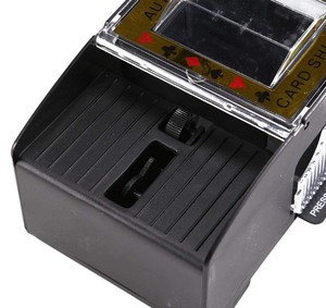 <span class=keywords><strong>Carte</strong></span> automatiche Shuffler con la batteria alimentato per <span class=keywords><strong>uno</strong></span>/due <span class=keywords><strong>mazzo</strong></span> di gioco di <span class=keywords><strong>carte</strong></span> da Poker Shuffler & Dealer per giochi da tavolo - Product Image 4