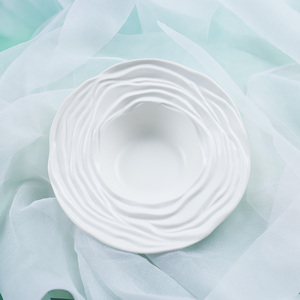 Plato de comida occidental Plato de pasta Platos irregulares Plato de cena de porcelana de hueso blanco Forma de Rosa orgánica irregular - Product Image 3