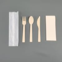 Ensemble de couverts jetables modernes et écologiques de six pièces vaisselle en bambou avec couteau en plastique cuillère fourchette pour les fêtes de famille