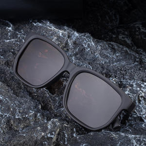 Lunettes de soleil polarisées Lafuma à monture carrée pour hommes, protection UV400, monture en plastique noir et métal, verres TAC, conduite en extérieur - Product Image 2