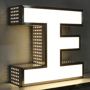 Letrero Luminoso LED de Acero Inoxidable con Perforaciones Laterales, Caracteres Acrílicos Luminosos, Letrero Electrónico de Matriz de Puntos - Product Image 1