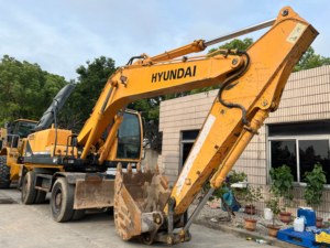 Excavatrice sur pneus Hyundai d'occasion, modèle 210W, 210W-9s, 210W-9t, d'origine coréenne, 21 tonnes, livraison gratuite disponible - Product Image 3