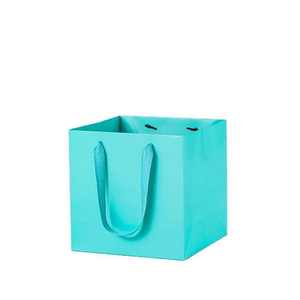 Emballage de bouquet de fleurs imprimé de logo personnalisé bon marché Chine vente en gros sacs-cadeaux en papier kraft à fond carré avec poignées - Product Image 1