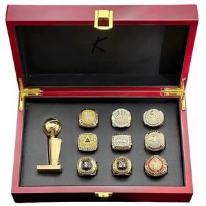 Bagues de championnat personnalisées <span class=keywords><strong>Kobe</strong></span> <span class=keywords><strong>Bryant</strong></span> 9 des Lakers de Los Angeles, ensembles de trophées, cadeaux en gros d'usine, bague de champion personnalisée - Product Image 4