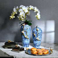 MKMJ Vases de luxe en céramique bleue Boîte de rangement en céramique avec décor cloisonné Plateau en métal pour salon salle à manger Décoration intérieure