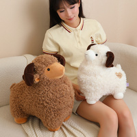 Peluches personnalisées en gros de moutons à grandes cornes, jouets en peluche animaux, fabricant direct