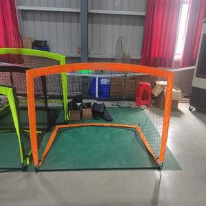 Porterías de Fútbol Portátiles para Niños de 4' x 3' - Diseño Plegable para Uso en Interiores y Exteriores, Paquete de 2, Color Naranja, Equipamiento para Campo de Fútbol - Product Image 5