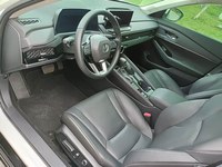 Honda Accord Sport Series 260TURBO Berline 2023, conduite à gauche, intérieur foncé, sièges en cuir, transmission automatique, voiture familiale de taille moyenne