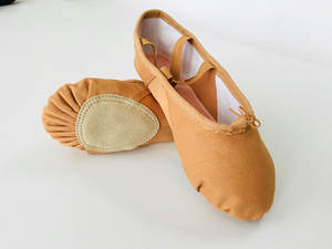 E5022 Jolie conception de chaussures de danse de ballet souples sans dentelle chaussures de ballet pour les tout-petits filles - Product Image 6