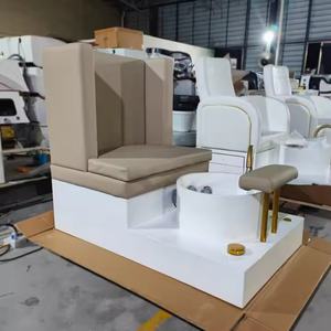 La dernière combinaison de fauteuils de pédicure multi-personnes peut être personnalisée en couleur, lavabo pour les pieds de salon - Product Image 1