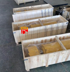 Бульдозер холостого подушки D65PX-15 D65PX-<span class=keywords><strong>12</strong></span> <span class=keywords><strong>D65</strong></span> цилиндр валика - Product Image 5