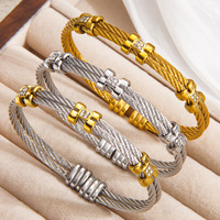 Brazalete Unisex de Acero Inoxidable Chapado en Oro con Cable Trenzado, Inspirado en Diseñadores, Joyería de Moda de Lujo para Hombres y Mujeres