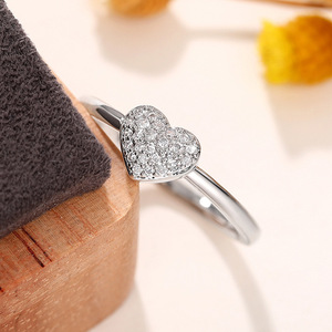 Anello Sweet Heart Pave per Donna, Gioiello Romantico alla Moda - Product Image 3