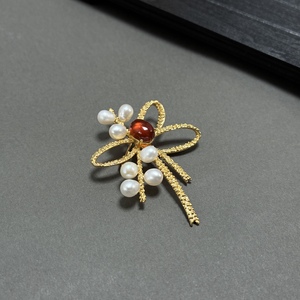 <b>Bow</b> Brooch with Natural Amethyst & Garnet Two Colors Option 18K Gold Plated Copper Freshwater Pearl Lapel Pin Women Apparel Jew - Product Image 3
