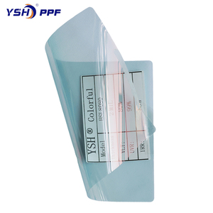 2.0mil Vlt 82% Uv 99% Film pour fenêtre automobile Film caméléon <span class=keywords><strong>de</strong></span> <span class=keywords><strong>pare</strong></span>-<span class=keywords><strong>brise</strong></span> transparent <span class=keywords><strong>à</strong></span> teinte solaire bloquant le soleil - Product Image 3