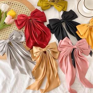 Accessoires pour cheveux multicolores, grandes pinces à cheveux avec nœud, nœud en satin surdimensionné à longue queue pour filles et femmes - Product Image 1