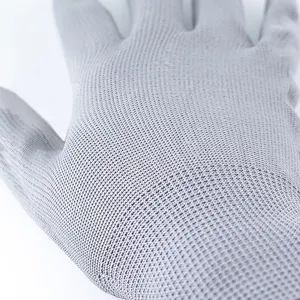 Gants en PU gris pour l'assemblage