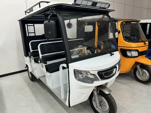 Tricycle à essence Tuktuk, modèle à trois roues le plus vendu avec suspension, tricycle moto Dudu 200cc pour passagers. - Product Image 4