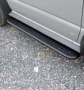 Marchepieds latéraux plats tout-terrain avec protection pour Jimny 2007-2017 – Pièces auto OEM personnalisées - Product Image 3