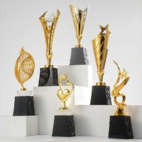 Trophée en métal et cristal haut de gamme, sur mesure, pour récompense du personnel de la conférence annuelle de l'entreprise, plaque commémorative, prix bas