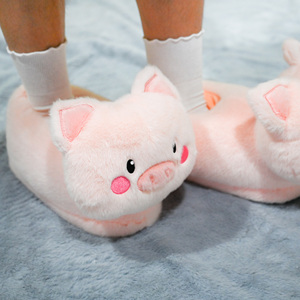Mignons chaussons d'intérieur en forme de <span class=keywords><strong>cochon</strong></span> de dessin animé avec semelle antidérapante, chaussons d'hiver chauds et moelleux personnalisés pour femmes - Product Image 5