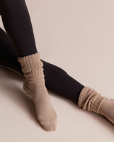 Chaussettes antidérapantes personnalisées avec logo pour femmes, filles et enfants – Chaussettes longues et souples, style slouchy, pour Pilates et Yoga – Vente en gros