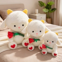 Peluche Mouton Blanc Doux et Moelleux, Agneau Assis, Animal de la Ferme, Poupée Rembourrée avec Rose Rouge pour la Saint-Valentin, Décoration de Canapé, Cadeau d'Amour