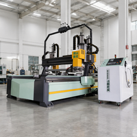 Ligne de production de panneaux de porte CNC à quatre voies avec convoyeur à rouleaux et équipement de découpe de chants à positionnement automatique
