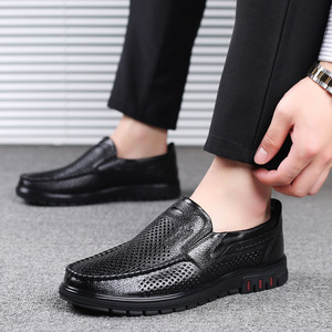 Mocasines de cuero perforado transpirable para hombre, con suela de goma de tacón bajo, zapatos casuales para el tiempo libre, hechos en Wenzhou. - Product Image 3