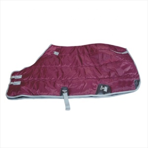 Fournisseur d'équipements équestres, qualité supérieure, vente en gros, conception personnalisée, couverture d'écurie pour chevaux d'hiver, tissu 210D et 420D, couvertures d'écurie pour chevaux - Product Image 6