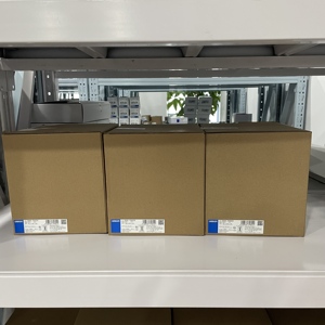 Fuente de Alimentación de Riel DIN S8VK-T96024 24V 40A para Paneles de Control Industrial - Product Image 5