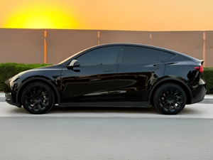รถยนต์ไฟฟ้า SUV รุ่น Te sla Model Y Long Range ปี 2023 - Product Image 3