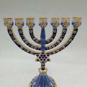 Fabricant de chandeliers juifs en alliage de zinc avec logo personnalisé, Hanoucca (9 branches), Focus 9 branches, Menorah de Hanoucca en gros - Product Image 4