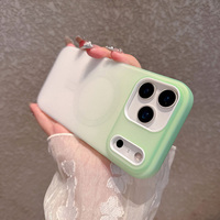 Coque magnétique deux-en-un effet dégradé coloré pour iPhone 17 Pro Max 16 Pro avec petits trous de protection pour l'appareil photo