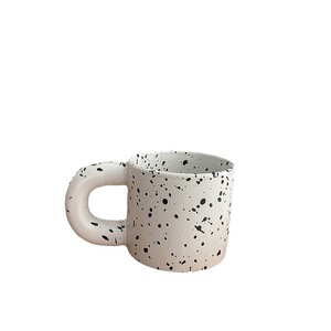 Tasse à café en céramique à motif de damier créatif Tasse à lait épaisse à poignée arrondie Capacité de 320ml Passe au lave-vaisselle et au micro-ondes - Product Image 6
