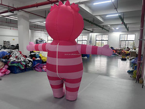 Mascotte Gonfiabile per Parate, il Gatto del Cheshire, a Tema <span class=keywords><strong>Alice</strong></span> <span class=keywords><strong>nel</strong></span> <span class=keywords><strong>Paese</strong></span> <span class=keywords><strong>delle</strong></span> <span class=keywords><strong>Meraviglie</strong></span> per Parchi Divertimento, Pubblicità Personalizzata Gonfiabile per Eventi - Product Image 4