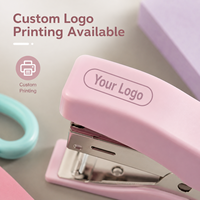 Ensemble cadeau de papeterie miniature avec logo personnalisé HY240, kit d'accessoires scolaires et de bureau portable avec agrafeuse et ciseaux pour étudiants et professionnels