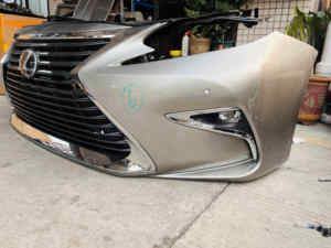 Ensemble de calandre avant d'origine d'occasion avec phare antibrouillard, radiateur, condenseur, ventilateur, coupe-nez pour Lexus ES 300H 350H 250 - Product Image 4