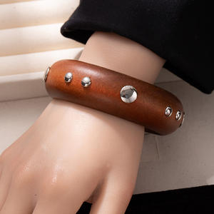 CLBX Retro Fashion Bracelet en <span class=keywords><strong>bois</strong></span> Polyvalent Trendy Cool Exagéré Bracelet Accessoires Cross-Border Exclusive - Product Image 3