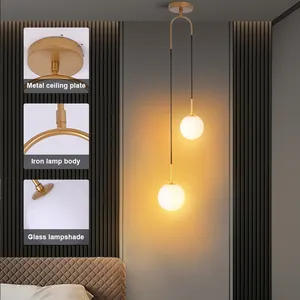 Lampu gantung led kreatif kamar tidur, lampu gantung kuningan latar belakang ruang tamu sederhana bola kaca