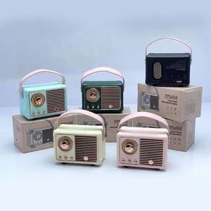 Портативный Ретро HM11 RGB светодиодный беспроводной динамик мини-радио с басом Woofer Hifi поддержка TF батарея работает Высокая выходная мощность - Product Image 4