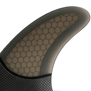 <span class=keywords><strong>Ailerons</strong></span> de <span class=keywords><strong>surf</strong></span> en fibre de verre alvéolée, simples/doubles, personnalisables, nouvelle couleur, haute qualité, vente en gros - Product Image 2