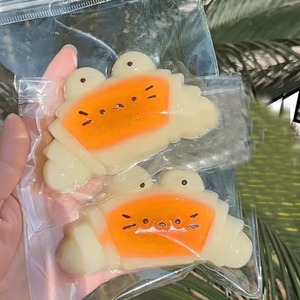 Juguete Antiestrés Realista con Forma de Croissant, Súper Suave y Pegajoso, para Todas las Edades, Regalo para Aliviar el Estrés, Juguete de Escritorio para Días Ajetreados - Product Image 3