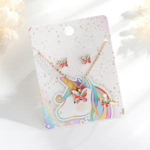 ชุดเครื่องประดับแฟชั่นสำหรับเด็กผู้หญิง ดีไซน์เก๋ เคลือบทอง ทำจากทองเหลืองเคลือบเงา ประดับเพชรซิคอนรูปผีเสื้อ ต่างหู สร้อยคอ แหวน ของขวัญสำหรับเด็ก - Product Image 5