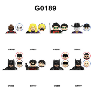 Figurines d'action et modèles de puzzle en blocs de construction en acier, thème Batman et Spider-Man, avec motifs de dessins animés, figurines de collection, ornements et cadeaux - Product Image 3