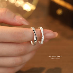 Micro-Pavé S925 Anillos de pareja de plata esterlina <span class=keywords><strong>Bandas</strong></span> a juego ajustables románticas para bodas Fábrica al por mayor - Product Image 2