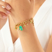 Bracelet avec pendentif en acier inoxydable à motif de dessin animé - Délicat, élégant, tendance, parfaitement adapté à tous les styles