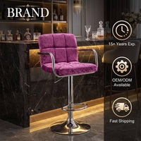 Chaises de bar multicolores personnalisables avec assise en cuir, base métallique, pivotantes et réglables pour la maison, la cuisine ou l'îlot de bar