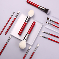 Ensemble de 30 pinceaux de maquillage pour le visage en poils de chèvre naturels rouges de haute qualité, manche en bois mat, pour anticernes et plis des yeux